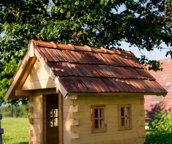 Tourist Farm Firbas فندق مبيت وإفطار *