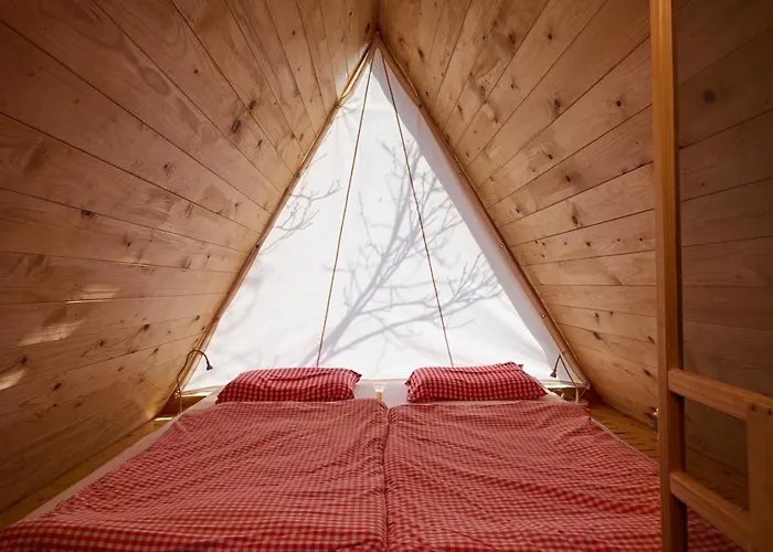 Tourist Farm Firbas فندق مبيت وإفطار